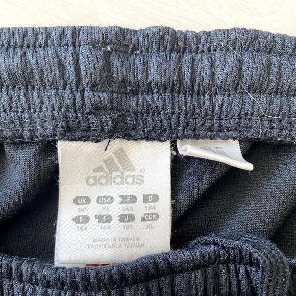 Adidas Athletic shorts vintage XL - Picture 3 of 3